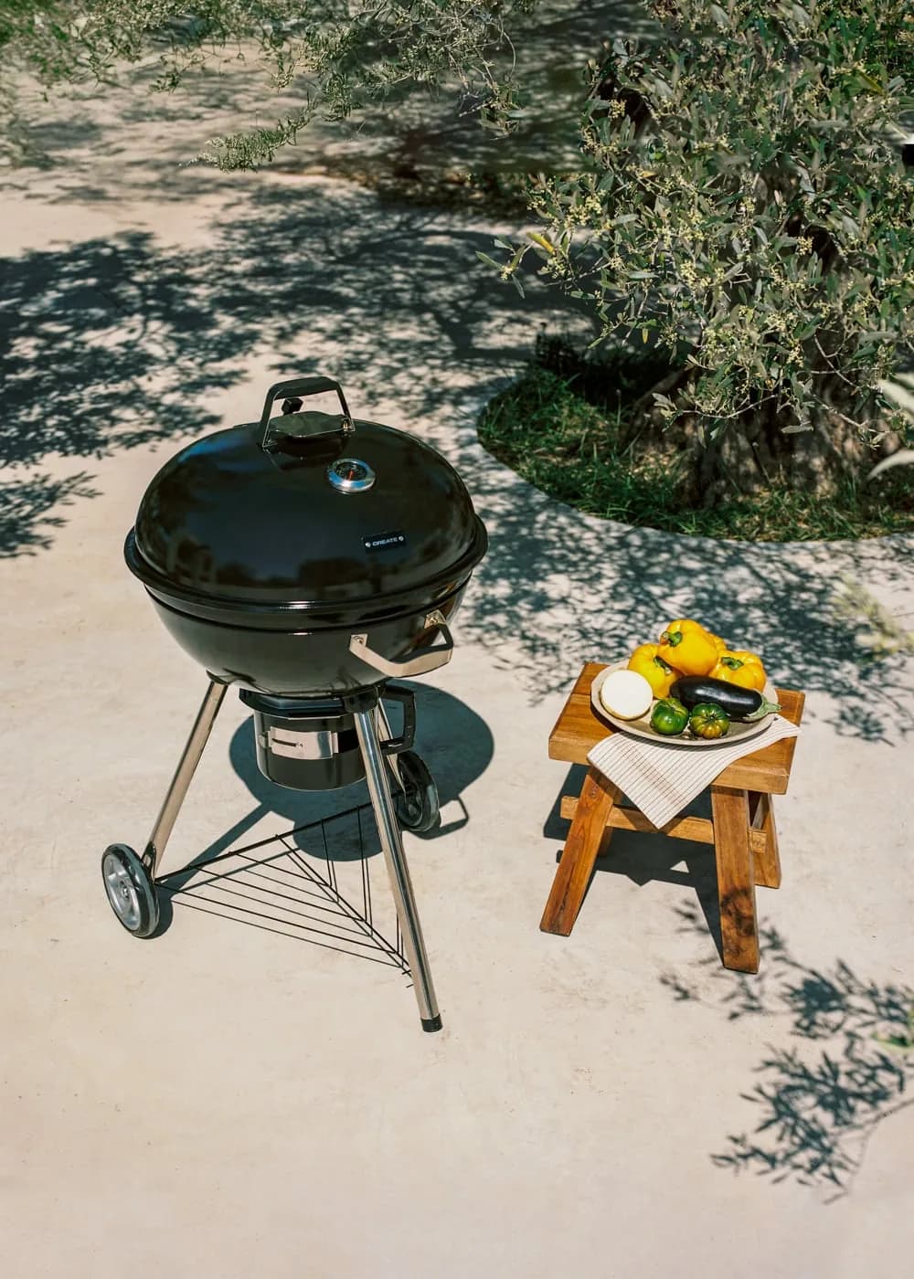 Barbacoa de carbón Create Smokey Kettle Ø53 cm con recogedor de brasas